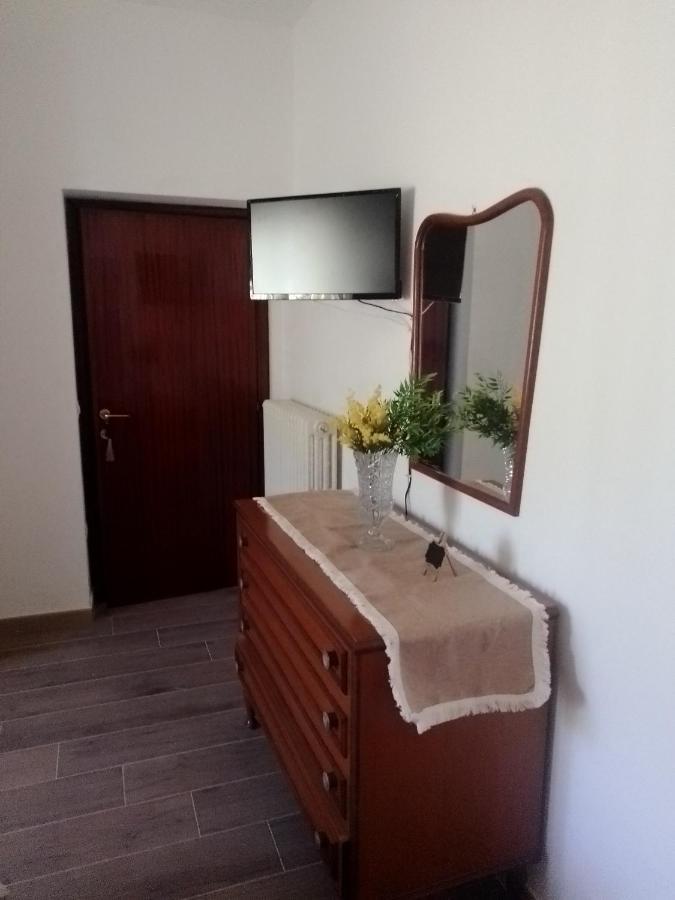 Casa Carducci Affittacamere Monteleto Екстер'єр фото